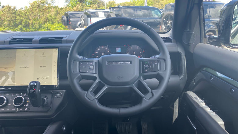 Land Rover Defender 3.0 D250 X-Dynamic SE 110 5dr Auto Diesel Estate